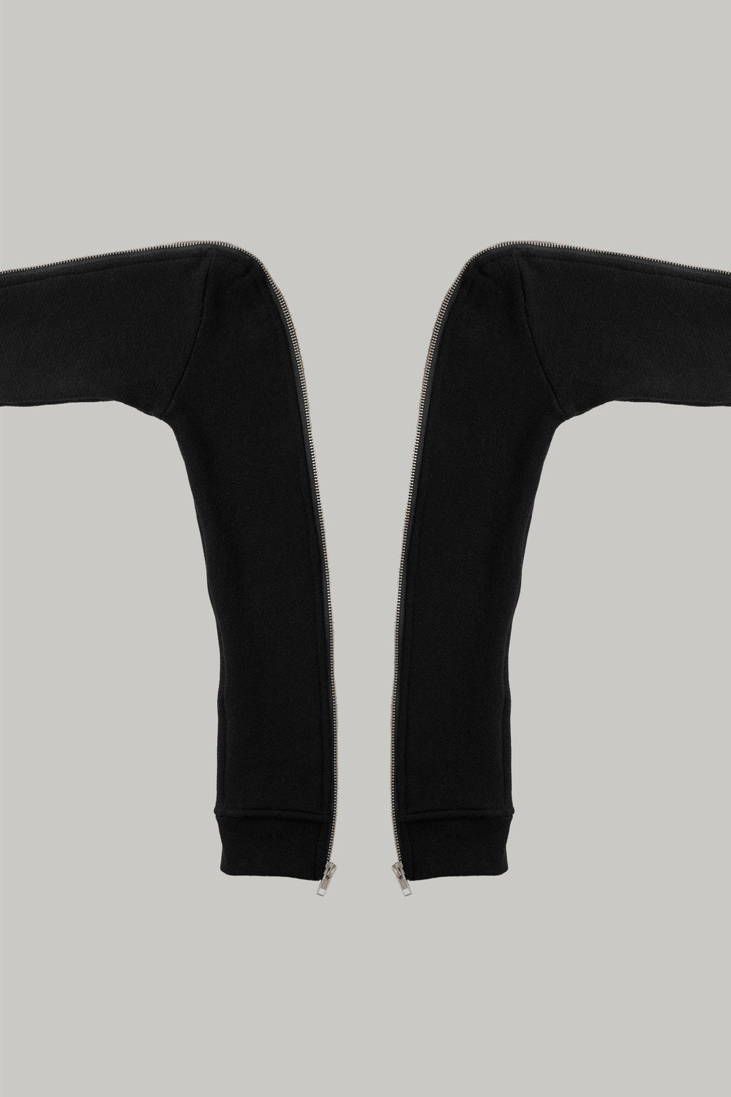 Parallel Side Panels in Black