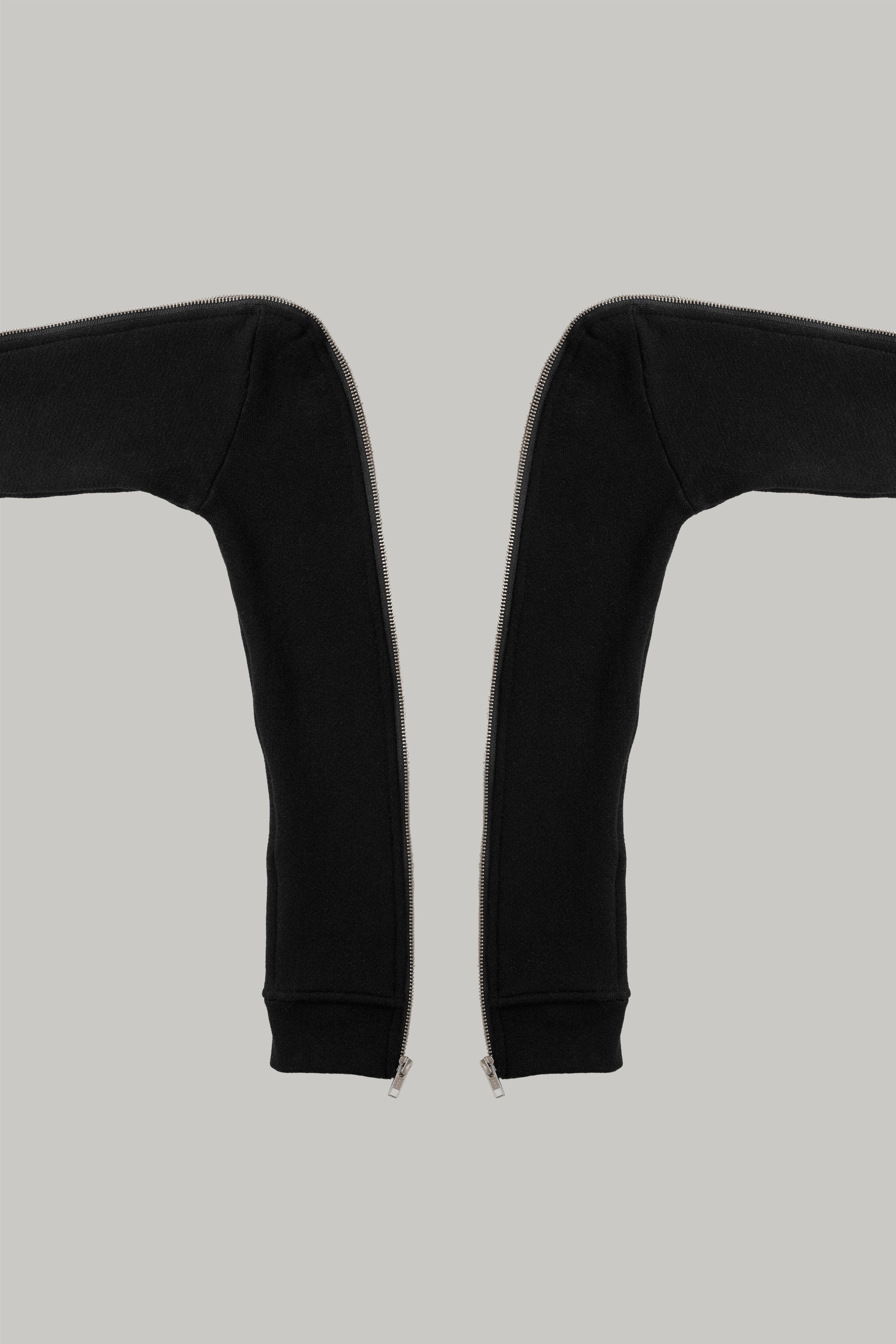 Parallel Side Panels in Black